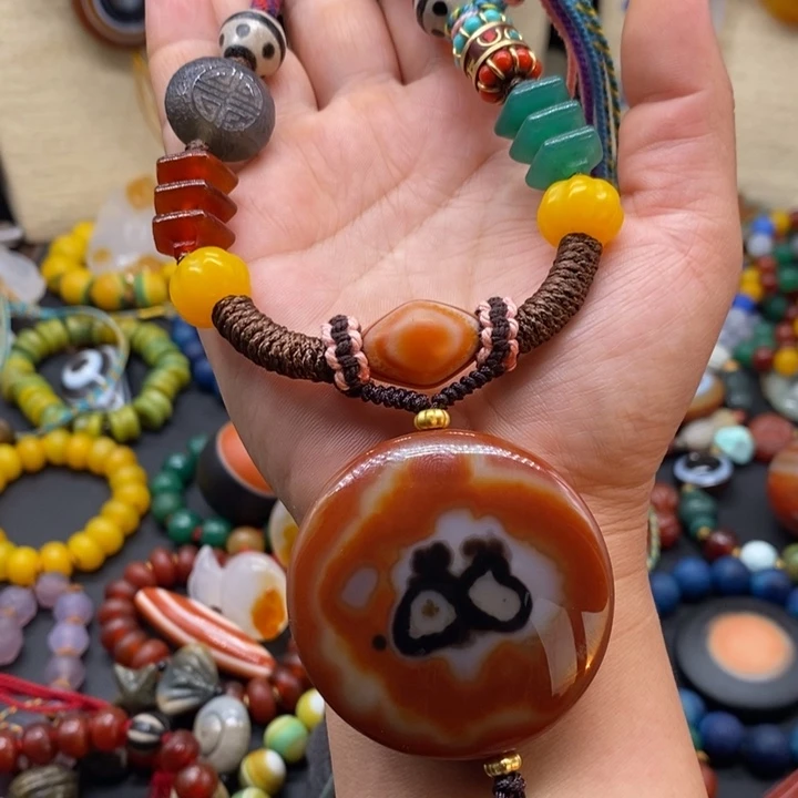 玛瑙/玉髓颈饰未镶嵌