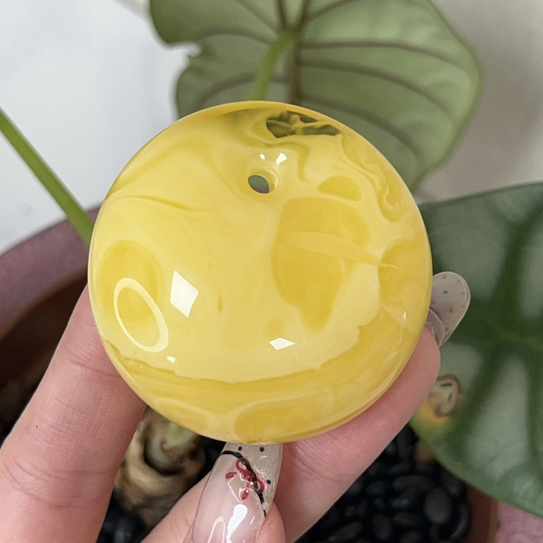 天然原矿无优化无烤色无补胶无煮蜜无辐照蜜蜡公主扣吊坠（1214）