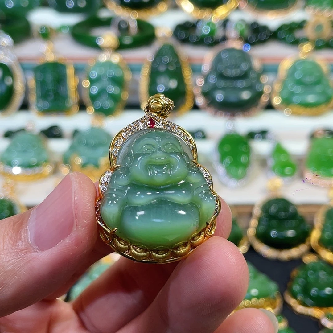 和田玉（碧玉）18K金镶嵌颈饰26mm