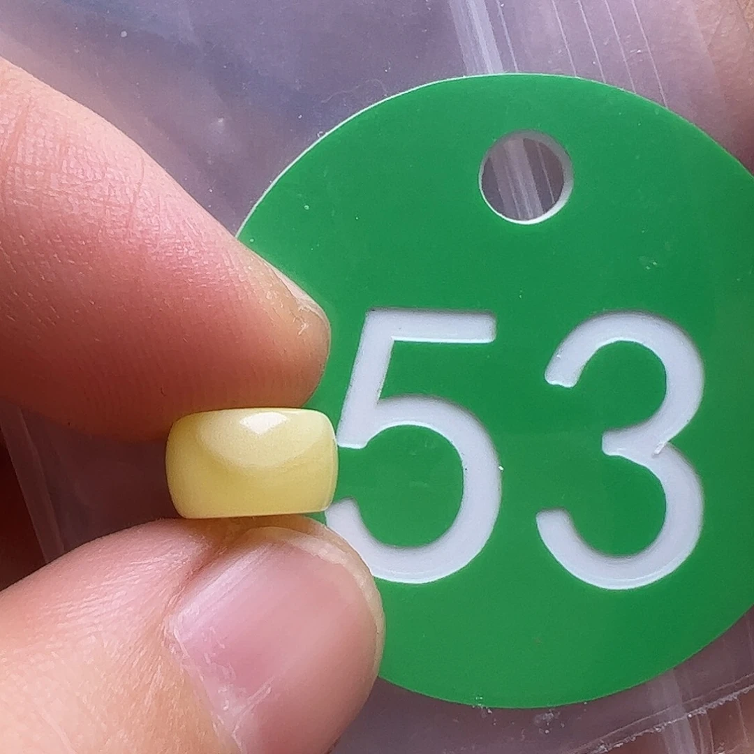 蜜蜡未镶嵌珠宝奇石哈***欠8/m m