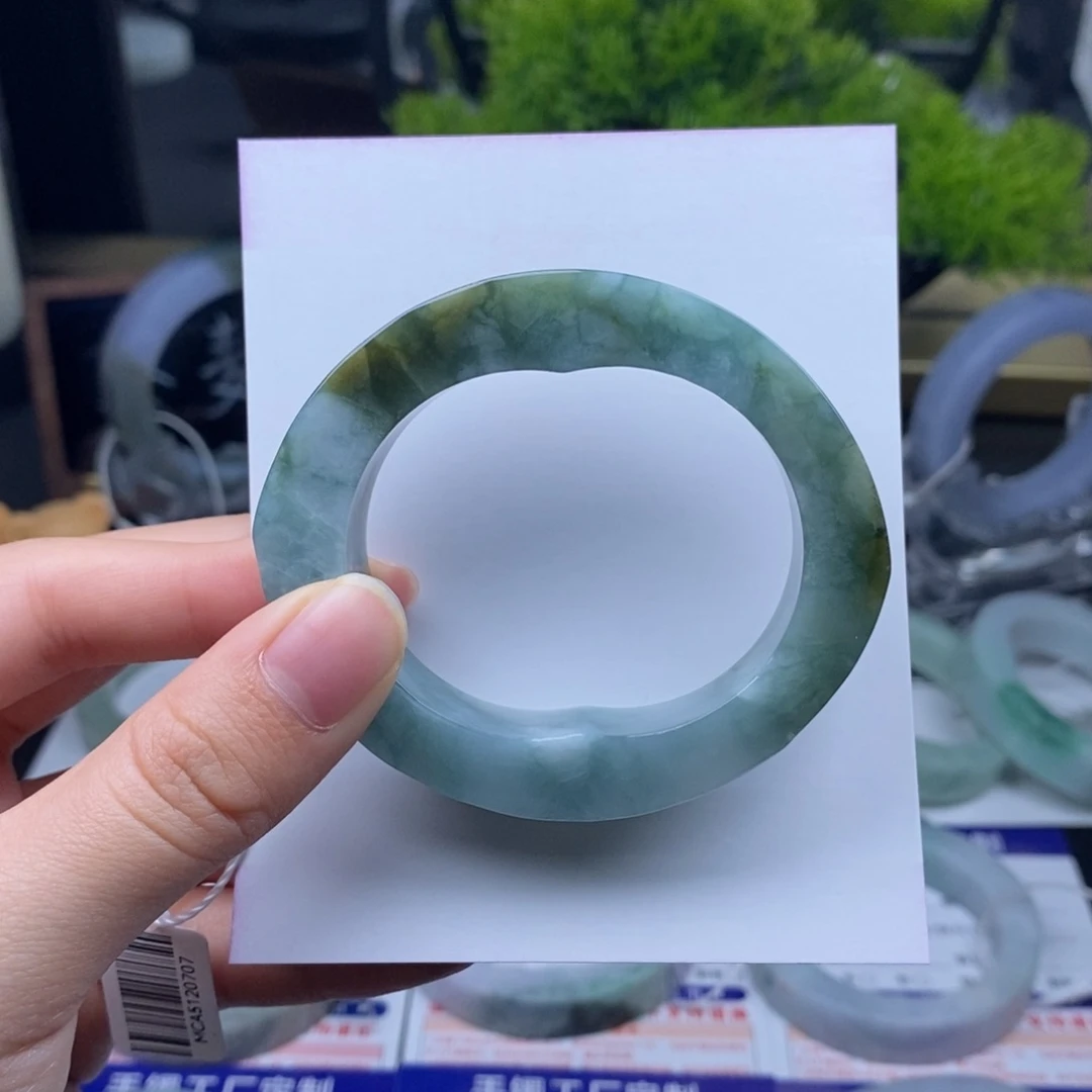 未镶嵌手镯定制翡翠贵妃狂欢