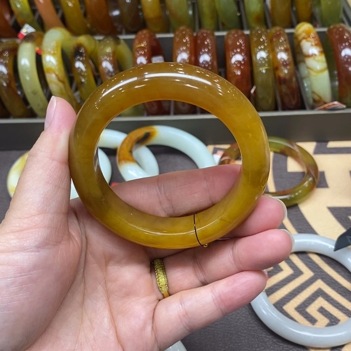 未镶嵌蛇纹石玉手镯