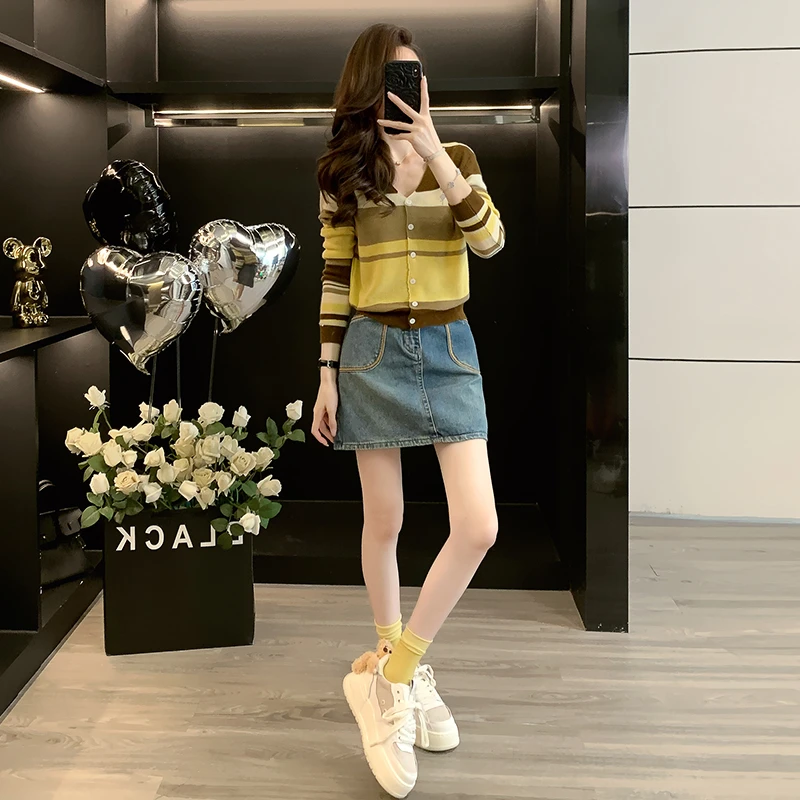 港风复古休闲套装女秋新款长袖开衫针织上衣牛仔短裙小个子两件套