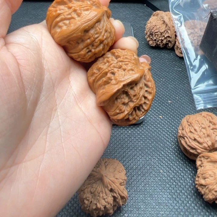 核桃手串/手链乘*法白狮子异形南疆石全品