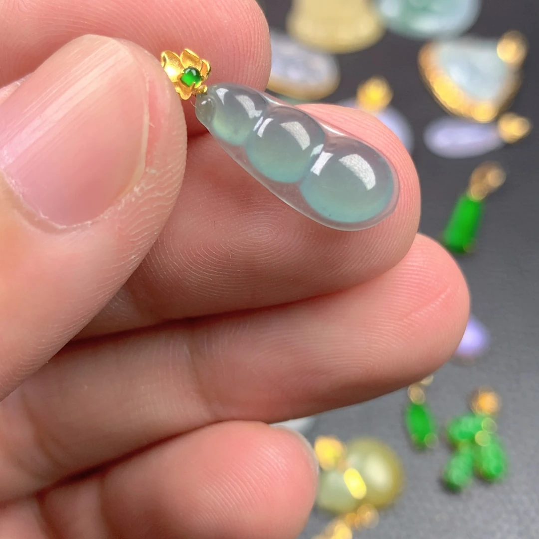 【闪购商品】颈饰18K金镶嵌翡翠翡翠