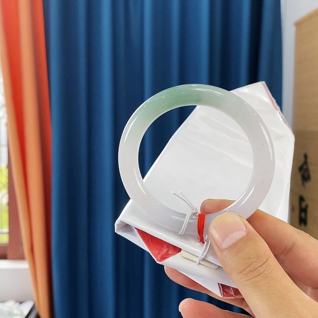 未镶嵌手镯翡翠翡翠