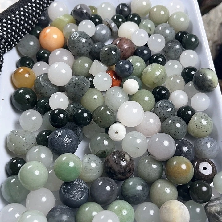 和田玉（糖玉）和田玉边角料9K金镶嵌用****3