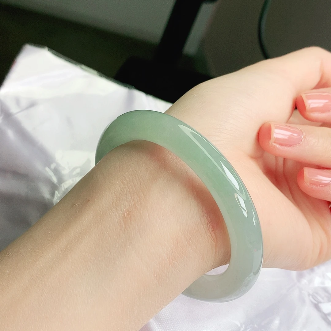 翡翠未镶嵌手镯缅甸天然a货翡翠手镯