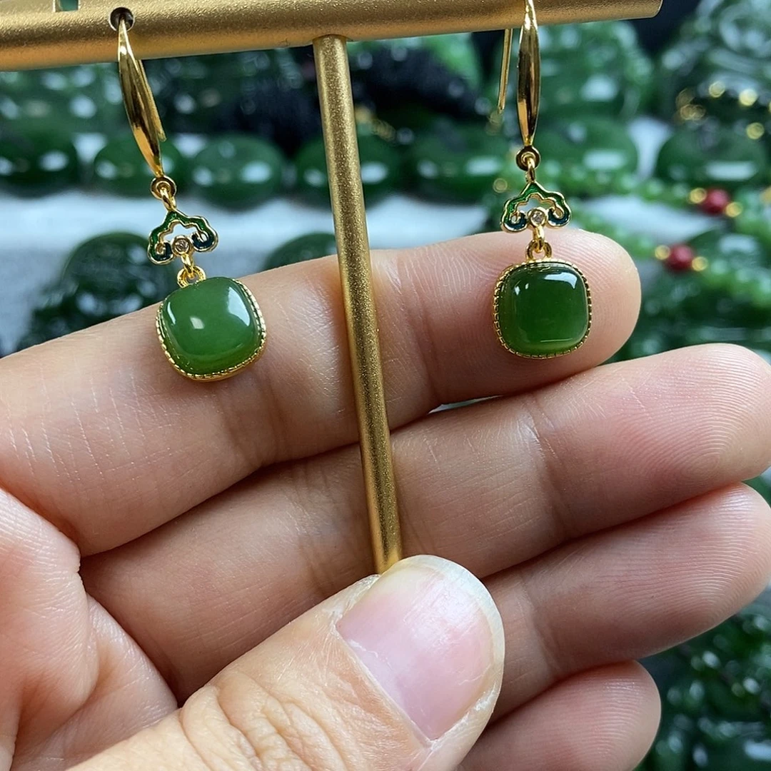 和田玉（碧玉）未镶嵌颈饰