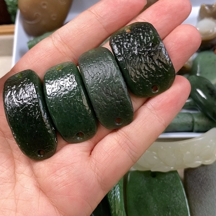 和田玉未镶嵌颈饰多样性发货，拍一发一