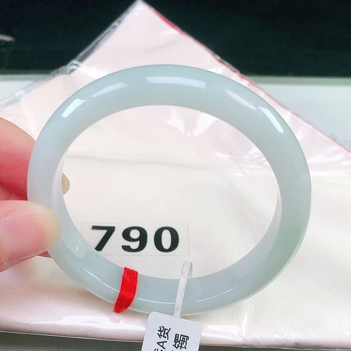 翡翠未镶嵌手镯790