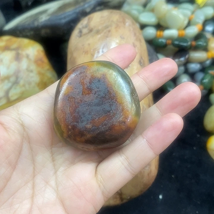 和田玉（糖玉）未镶嵌挂件