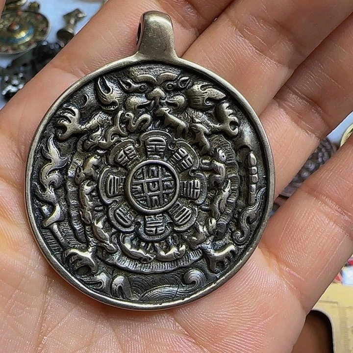 泥塑谢谢,扎西徳勒