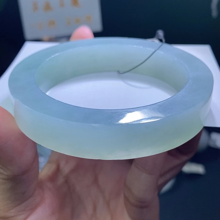未镶嵌翡翠定制翡翠