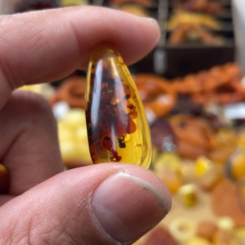 手串琥珀未镶嵌吊坠