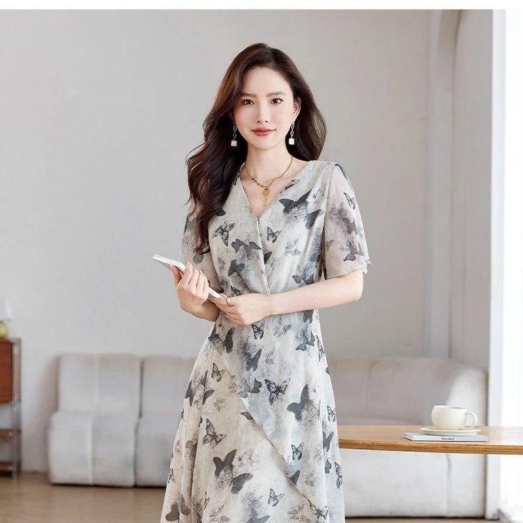 夏季时尚显瘦连衣裙2025新款气质印花拼接中长款裙遮肚