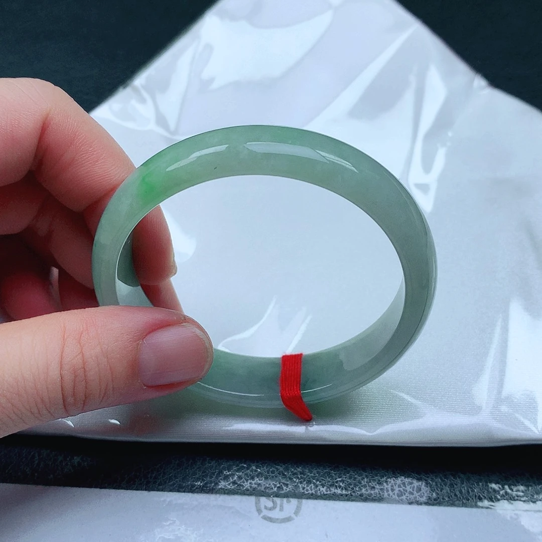 翡翠未镶嵌手镯56