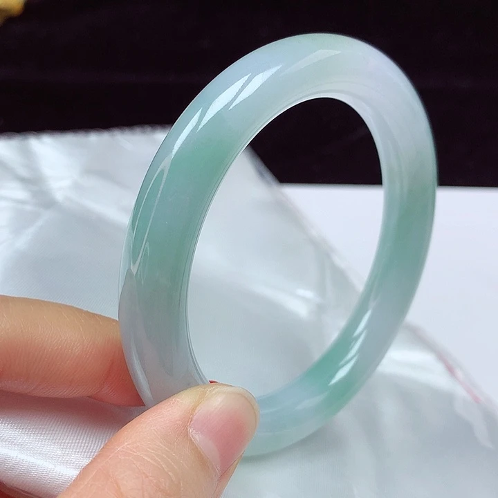 未镶嵌手镯（圆镯）翡翠58圈胖圆