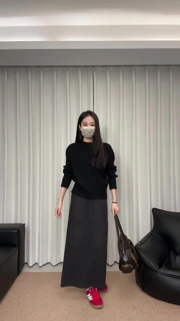 【黑色往事】慵懒风休闲时尚套装减龄黑色上衣灰色半身裙两件套装