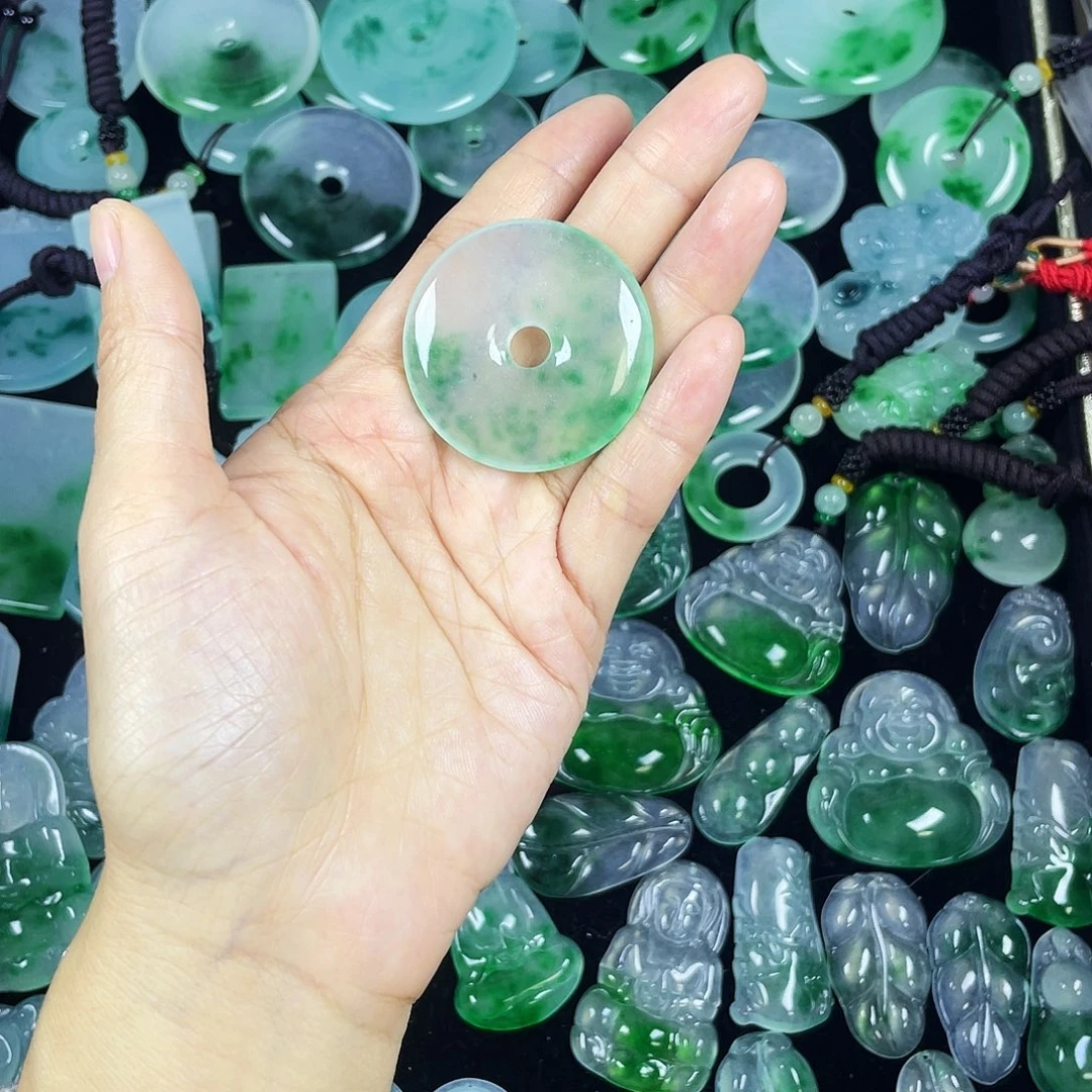 翡翠未镶嵌颈饰吊坠1