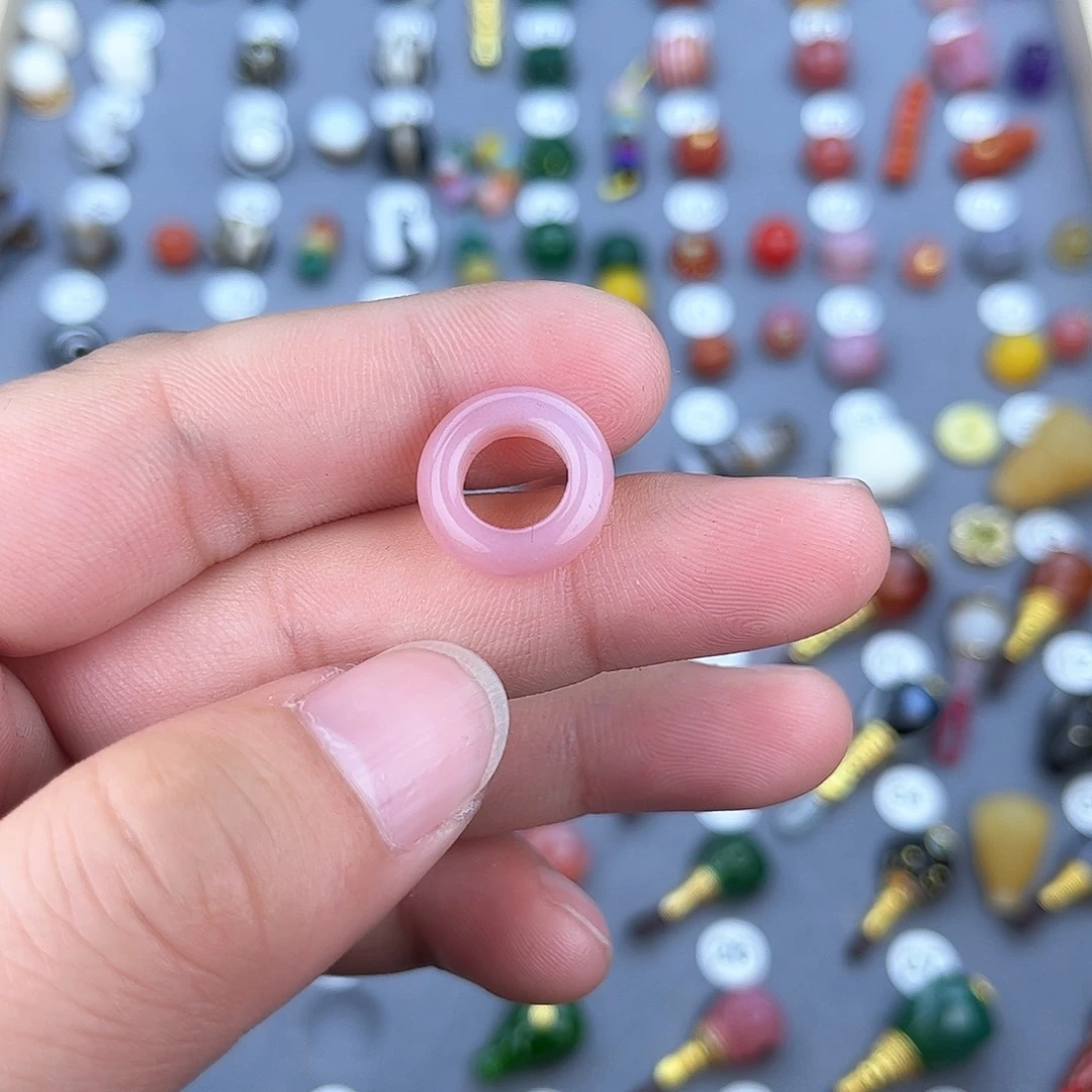 玛瑙/玉髓饰品未镶嵌蓝**?