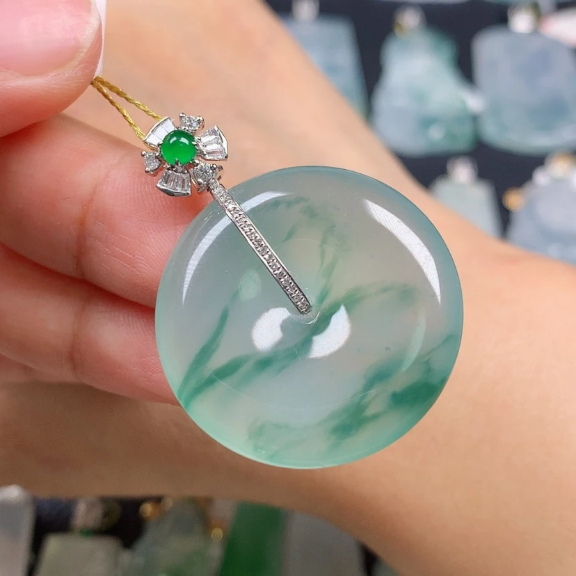 【闪购商品】翡翠18K金镶嵌颈饰扣子