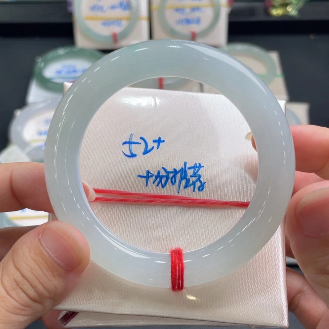 未镶嵌手镯翡翠翡翠手镯