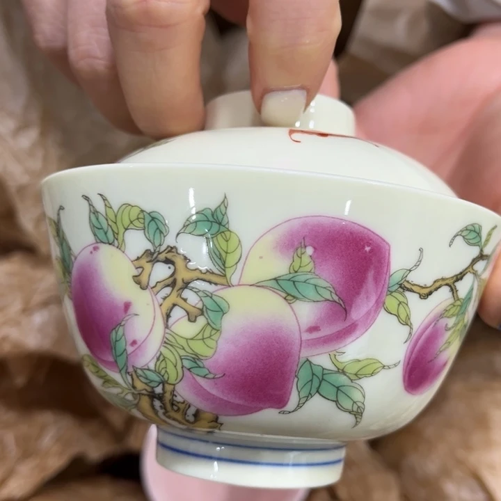 景德镇瓷器博物陈列中心是我国