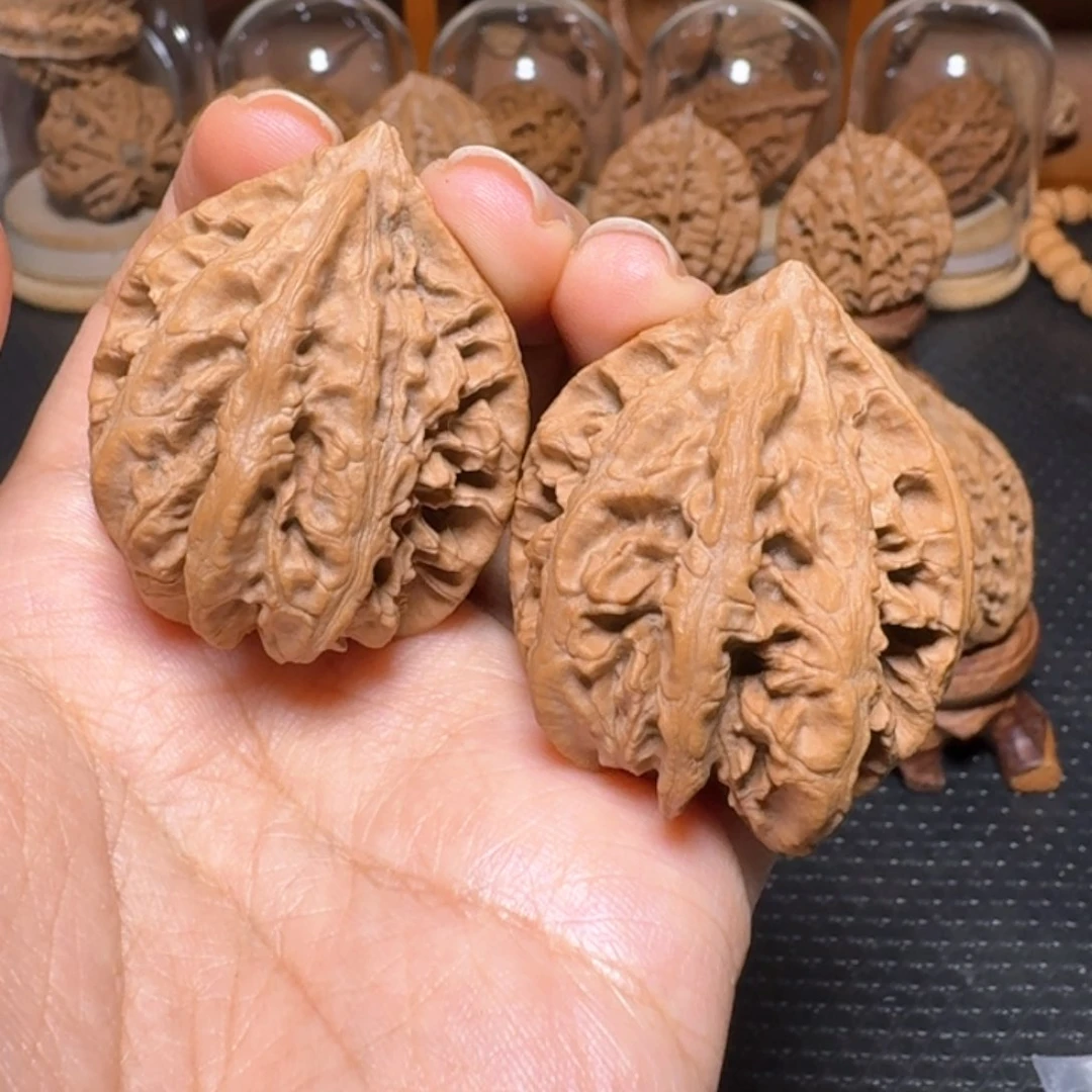 文玩核桃把件山尖