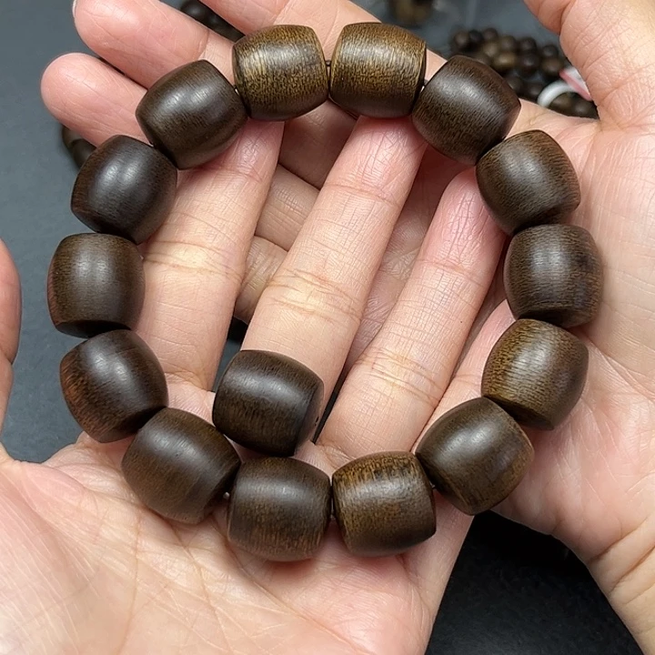 军***哥沉香沉香碎屑白棋玉化1.6