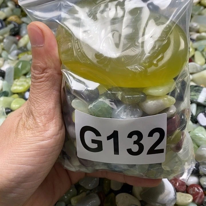 蛇纹石玉鱼缸石未镶嵌