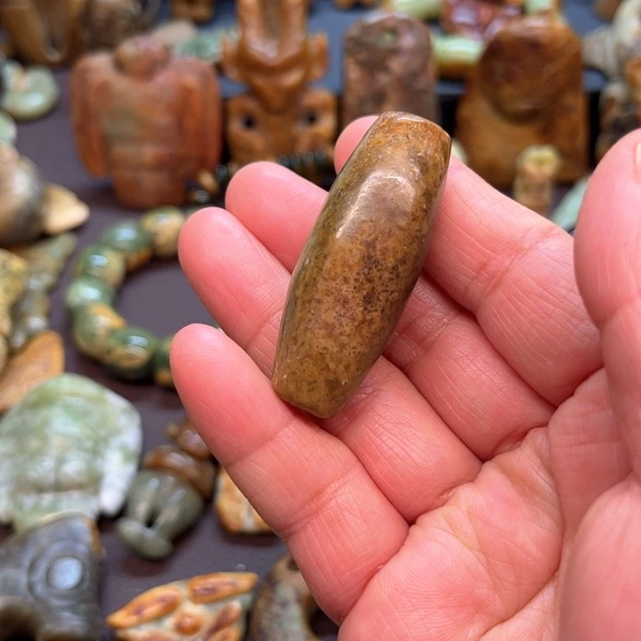 岫岩河磨玉（透闪石质玉）把件未镶嵌
