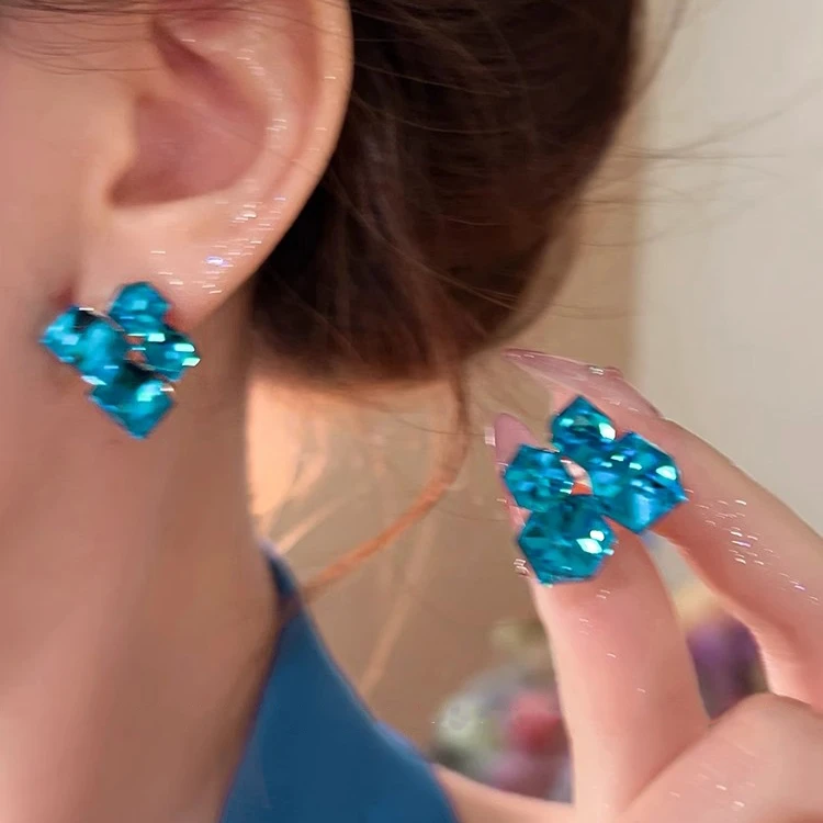 蓝色耳钉女轻奢小众设计高级感耳环2025新款百搭耳饰