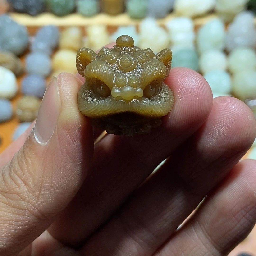 和田玉未镶嵌颈饰定制