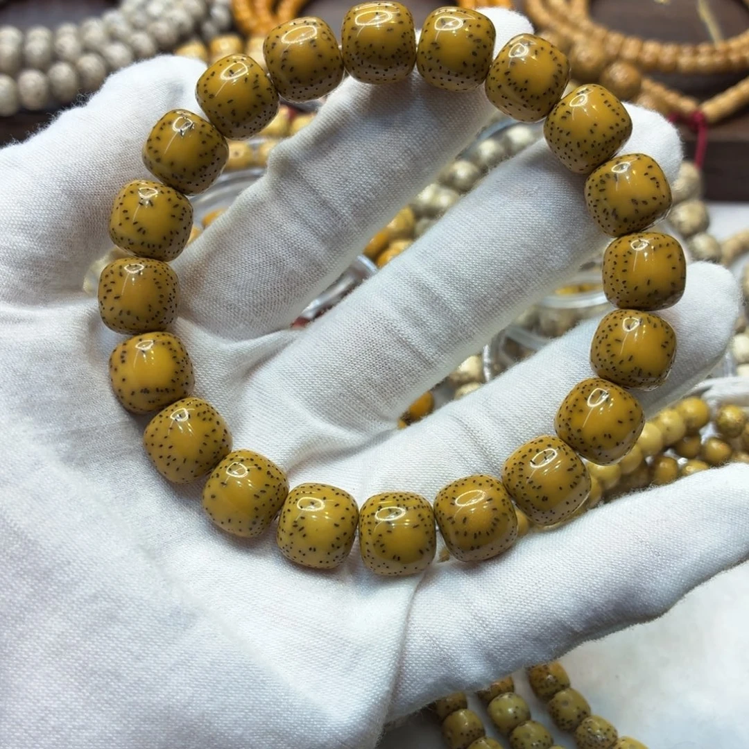 星月菩提吊坠12×11侧留白牛毛星