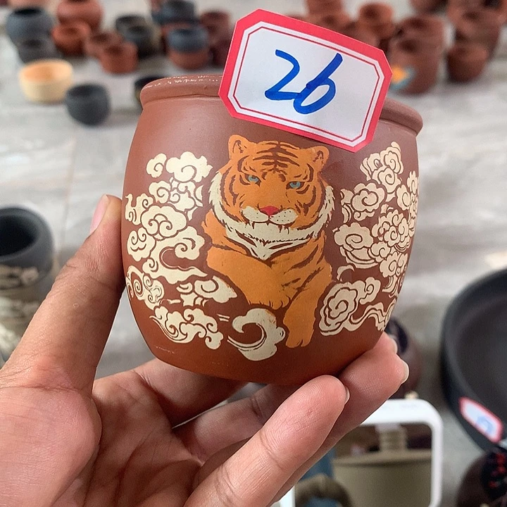 云南建水紫陶彩填壶灵*