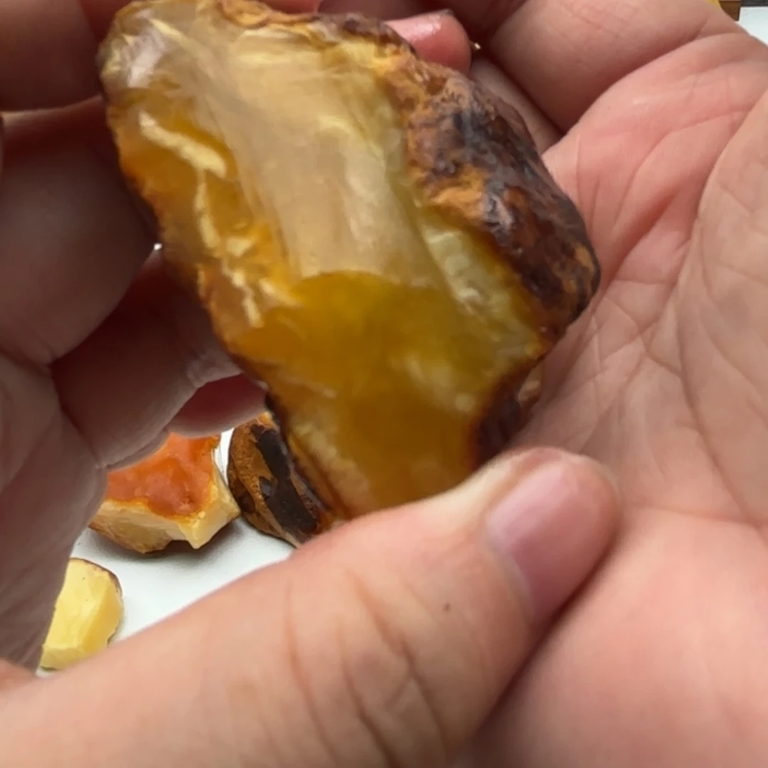 ****子定制琥珀未镶嵌蜜蜡