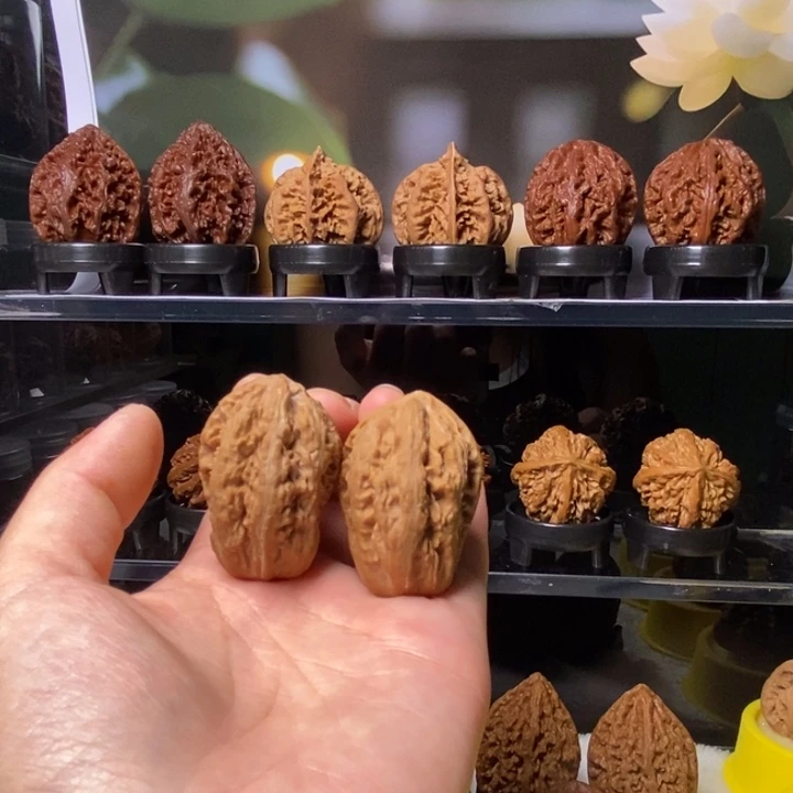 文玩核桃把件10号车