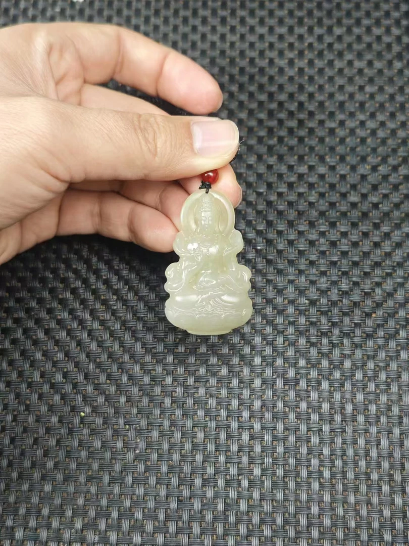 天然和田玉老料精雕观音吊坠油润细糯1.18清货3