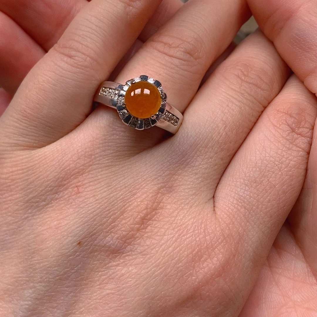 翡翠戒指未镶嵌翡翠蛋面