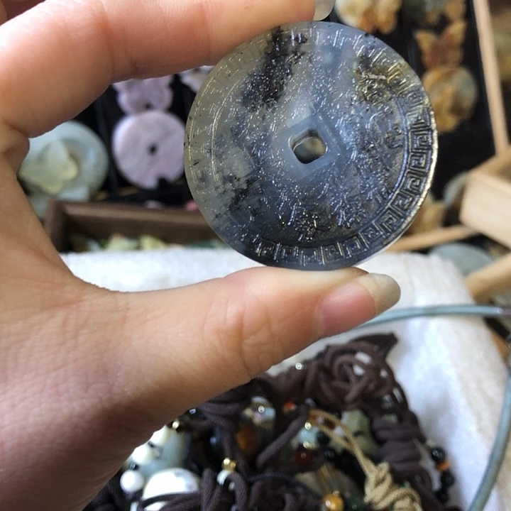 岫玉未镶嵌岫玉挂件