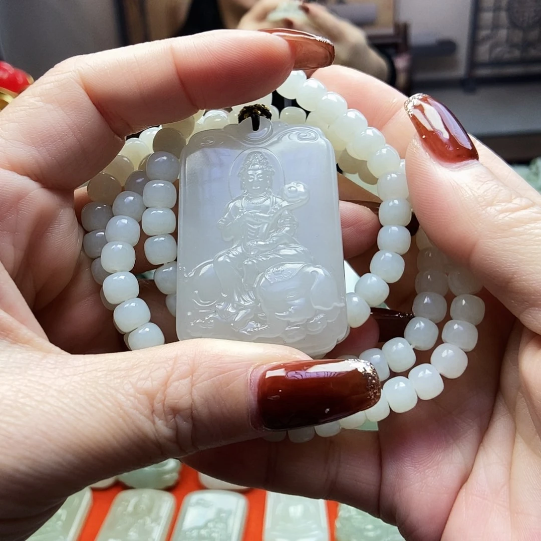 颈饰未镶嵌和田玉大*