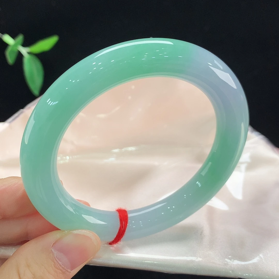 翡翠未镶嵌手镯1260