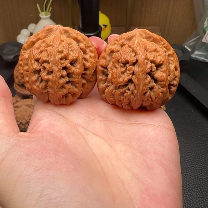 文玩核桃把件粗筋