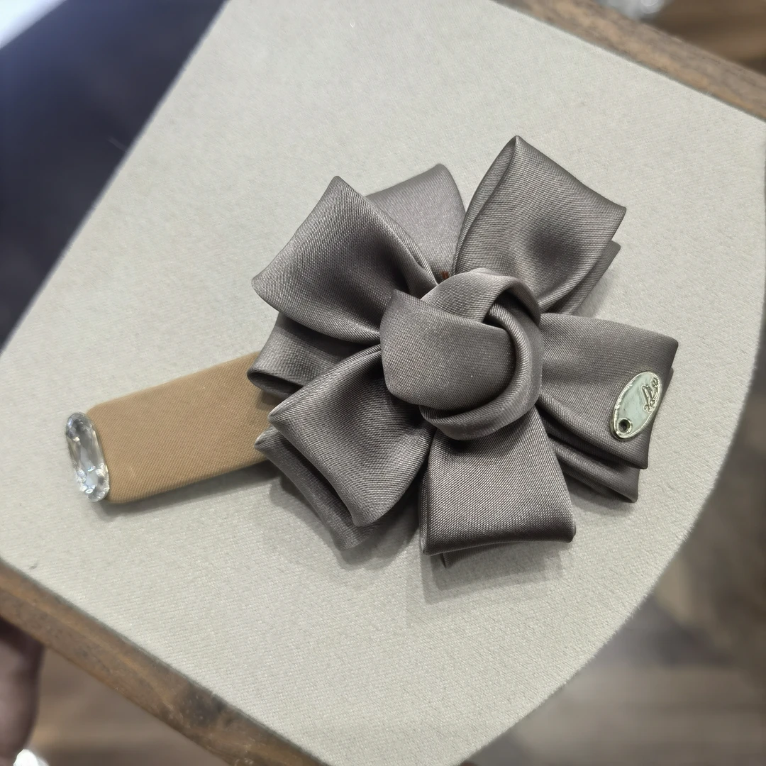 F460咖色花朵掰掰夹