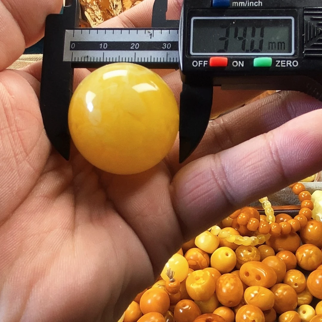 蜜蜡项圈未镶嵌焦皮鸡油黄妖花单珠