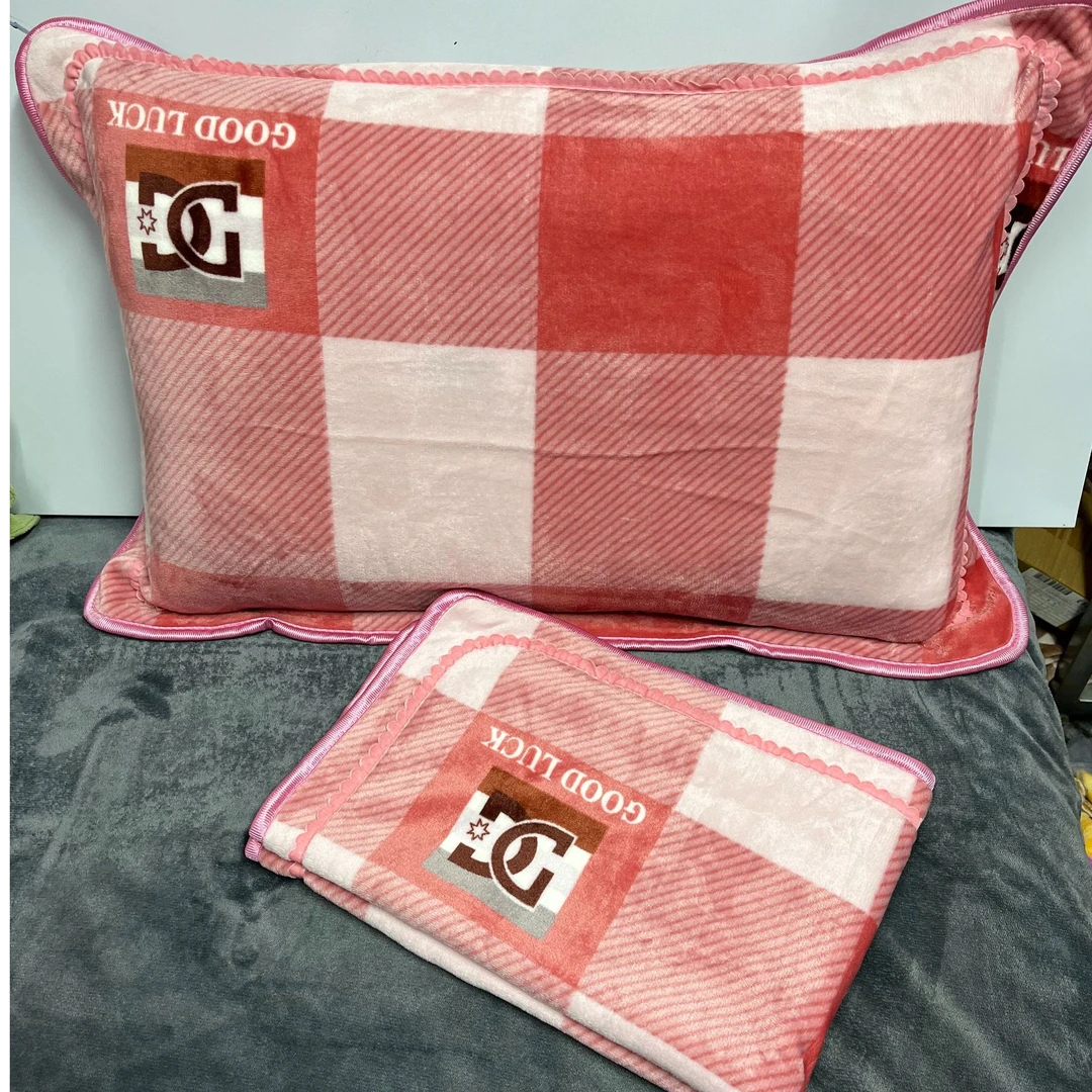 粉格子加厚牛奶绒枕套一对48*74cm
