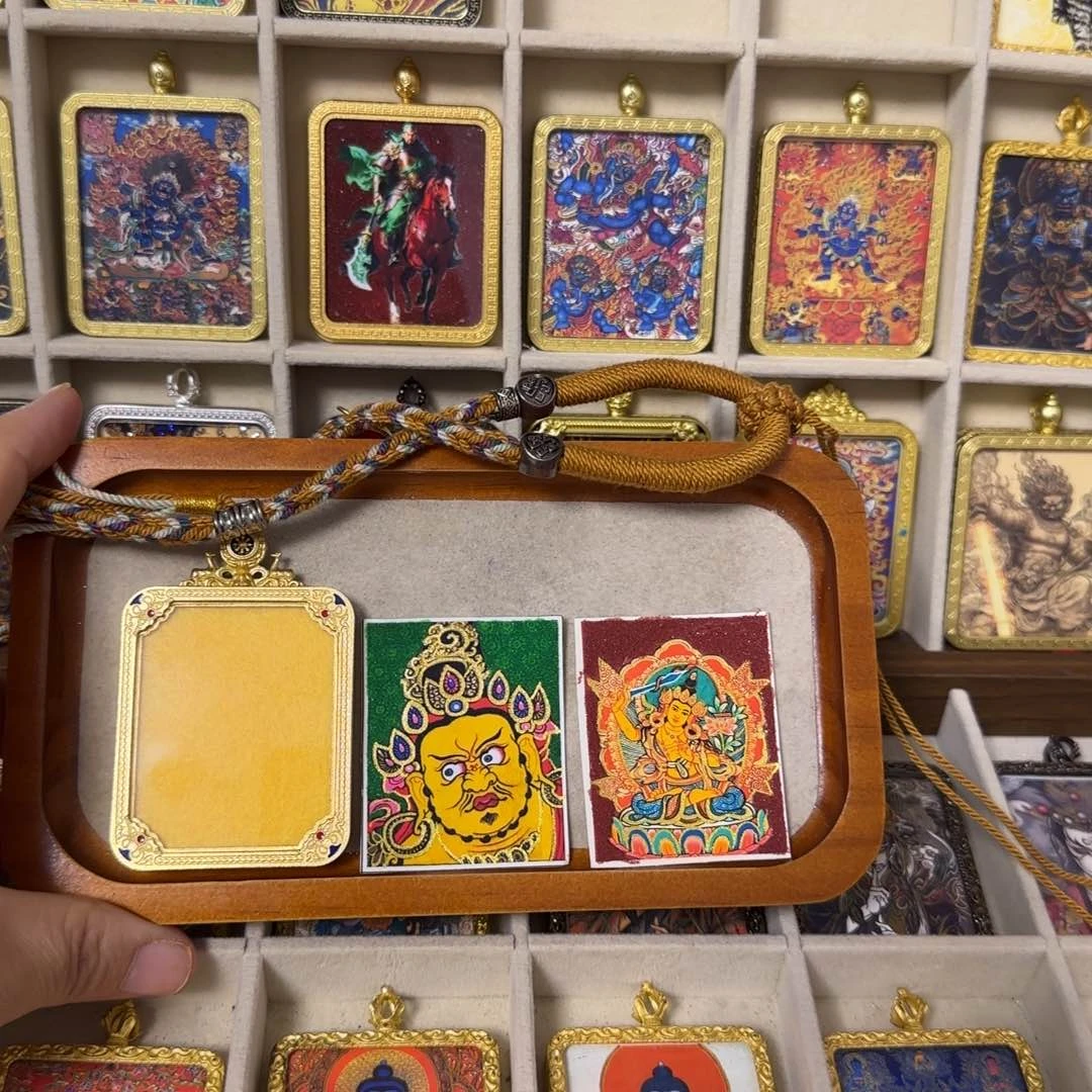 吊坠旭***?唐卡9999999