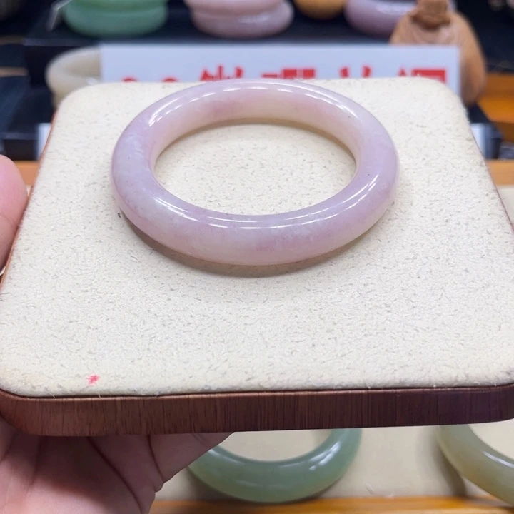未镶嵌手镯石英质玉雁*
