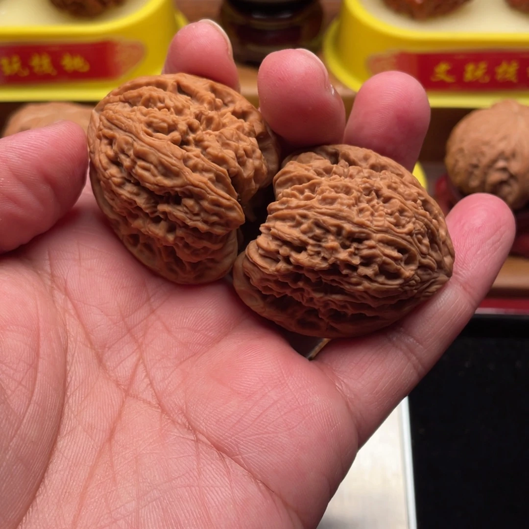 正***心文玩核桃吊坠南疆